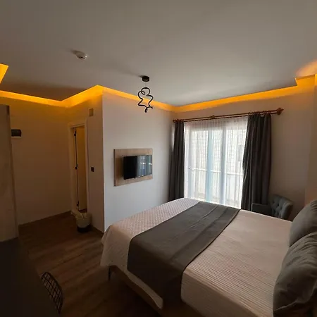 Hotel Lotus *